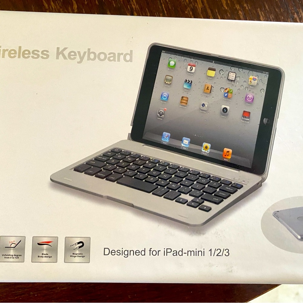 SOLD - Rose Gold Wireless Keyboard